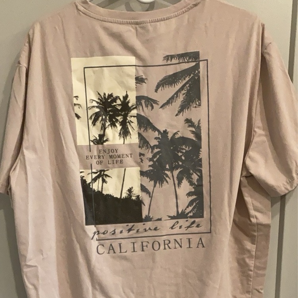 SHEIN men’s shirt XXL fits large